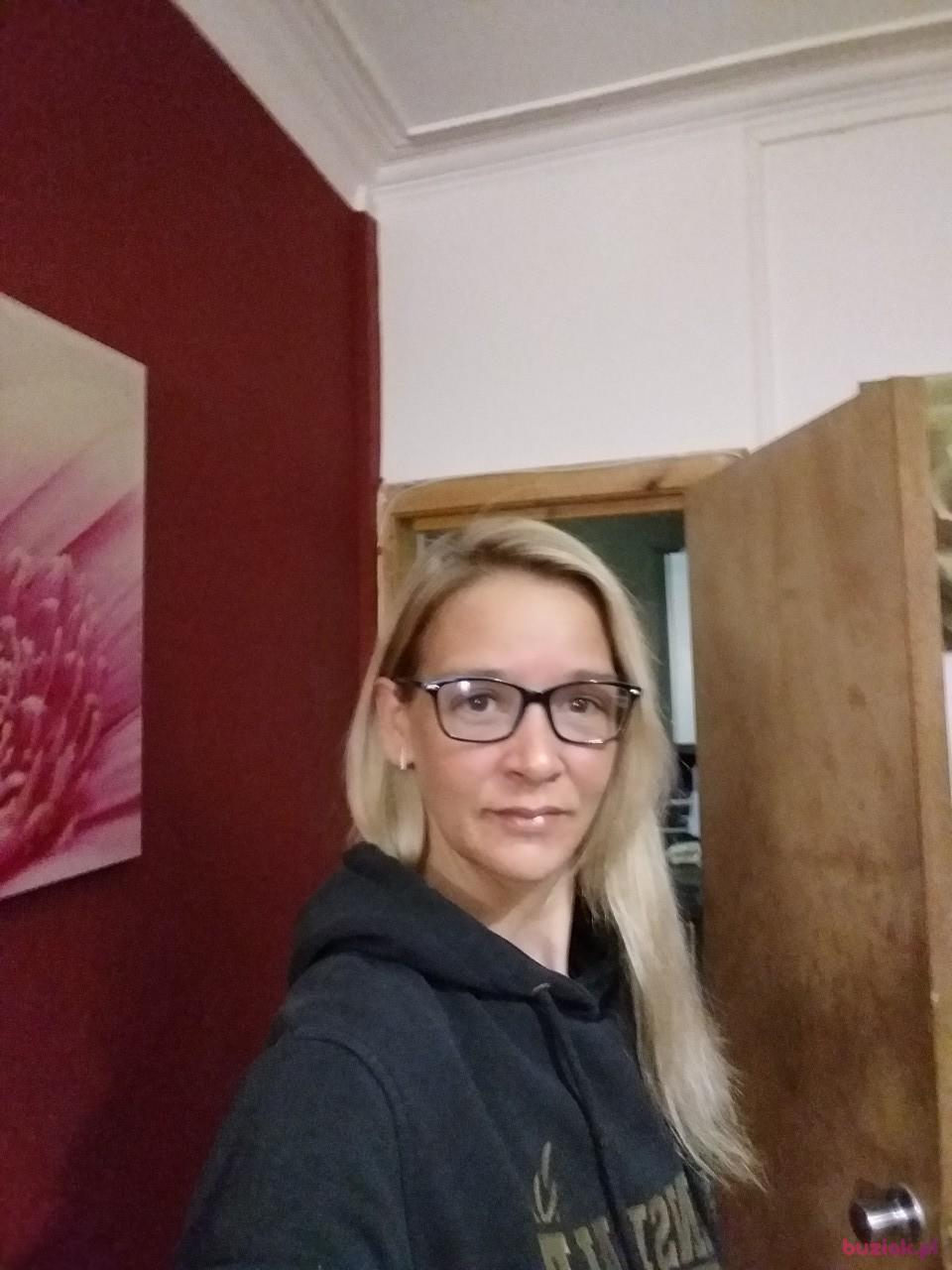Marta, Kobieta, 44, Adamsdown, Wielka Brytania, Zdjęcie: 5