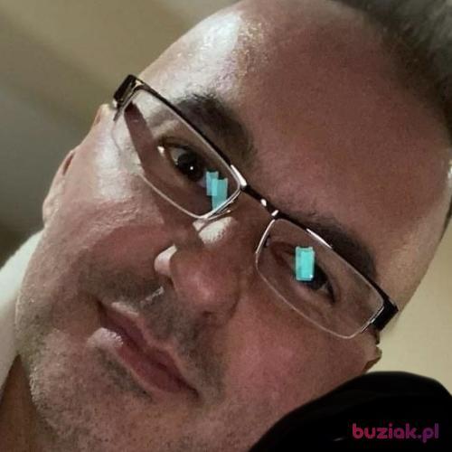 Andrzej83r, Male, 43 years, Manchester