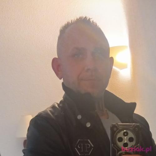 Krystiannohot, Male, 39 years, Essen