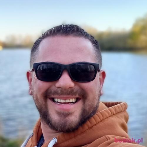 sylvesterlux, Male, 41 years, Haga