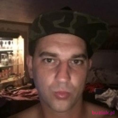 Krismilano, Male, 40 years, Witney