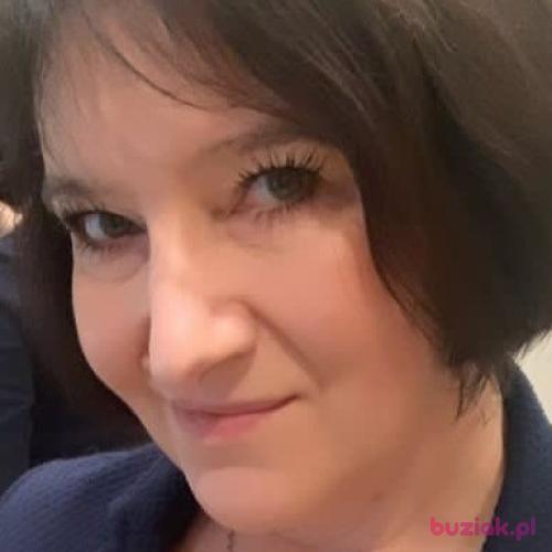Pass07065989875, Female, 51 years, Berlin
