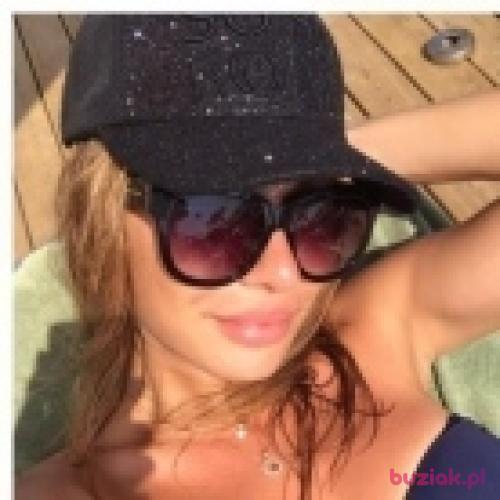 Reneewhi, Female, 30 years, Blachownia