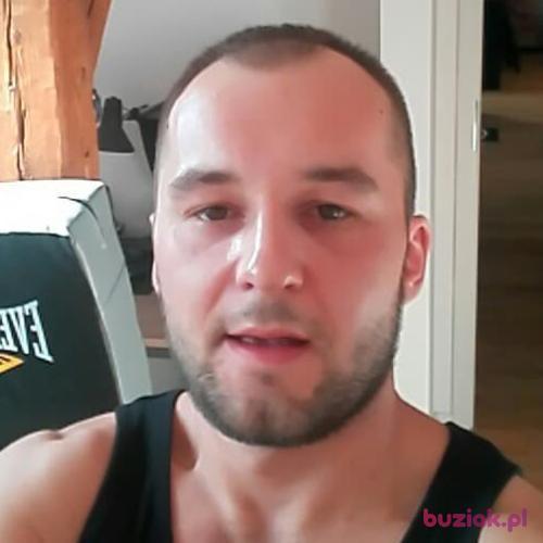 cysto, Mężczyzna, 41 lat, Arcen