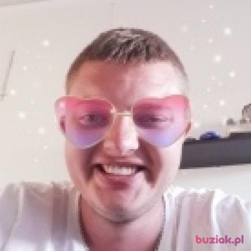 9404, Male, 32 years, Szczecin