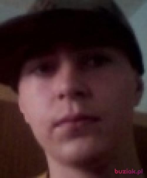 Napastnik, Male, 37 years, Pisz