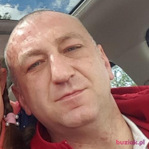 79082219aB, Male, 47 years, Berlin