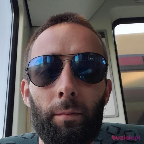 adolf44, Male, 33 years, Berlin