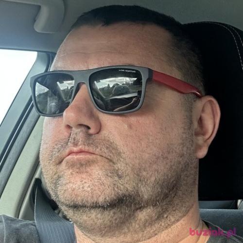 twitter, Male, 48 years, Fryzja